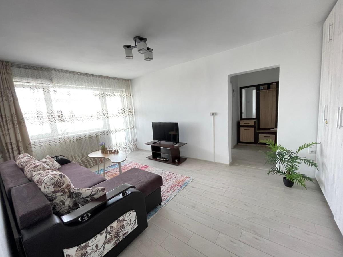 Elite Apartment Targoviste Exterior photo